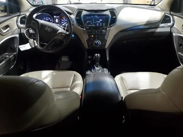 5NMZUDLB5HH045320 2017 HYUNDAI SANTA FE - Image 8