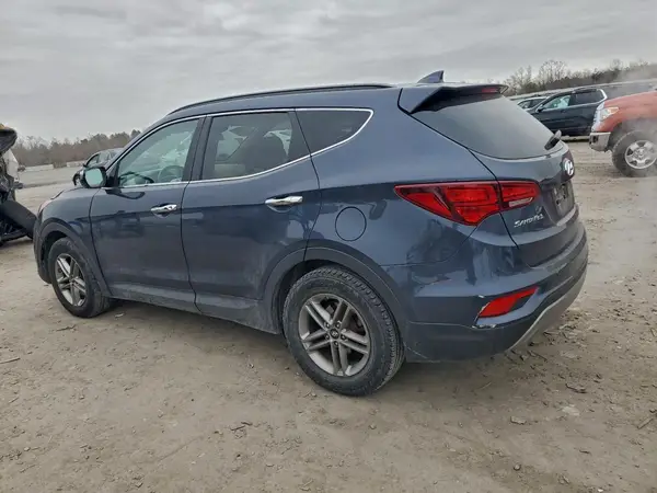5NMZUDLB6HH015646 2017 HYUNDAI SANTA FE - Image 2