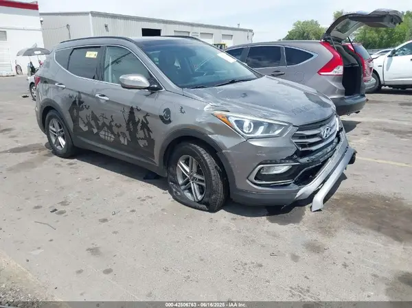 5NMZUDLB6HH035072 2017 HYUNDAI SANTA FE - Image 1