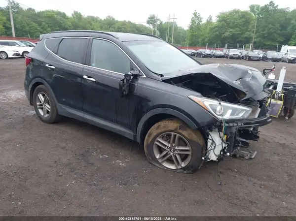 5NMZUDLB6HH038280 2017 HYUNDAI SANTA FE - Image 1