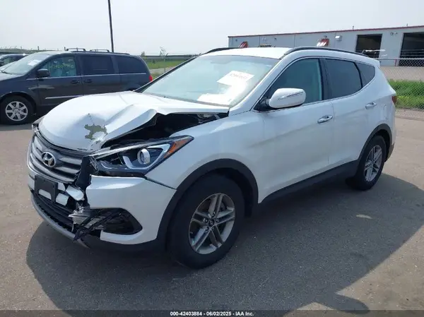 5NMZUDLB6JH077909 2018 HYUNDAI SANTA FE - Image 2