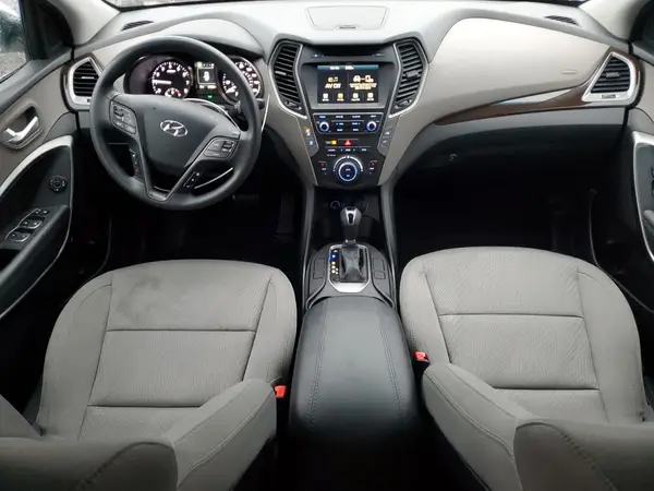 5NMZUDLB7HH030446 2017 HYUNDAI SANTA FE - Image 8
