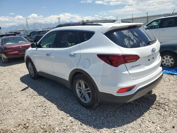 5NMZUDLB7JH063243 2018 HYUNDAI SANTA FE - Image 2