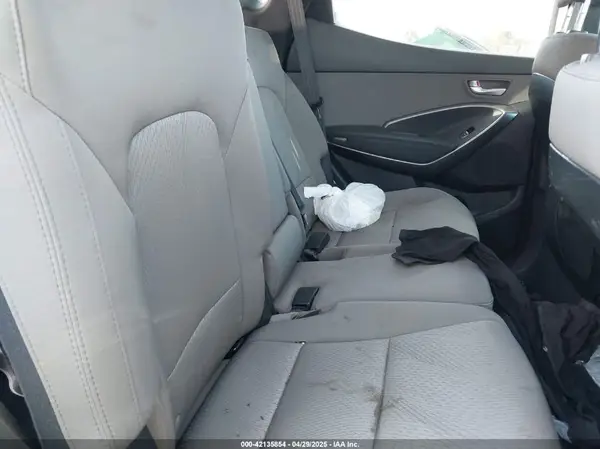 5NMZUDLB7JH077241 2018 HYUNDAI SANTA FE - Image 8