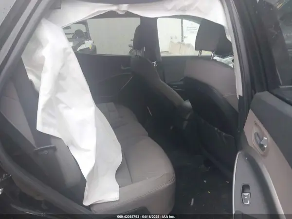 5NMZUDLB7JH098638 2018 HYUNDAI SANTA FE - Image 8