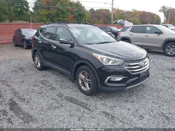 5NMZUDLB8HH005782 2017 HYUNDAI SANTA FE - Image 1