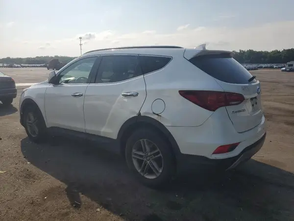 5NMZUDLB8HH009797 2017 HYUNDAI SANTA FE - Image 2