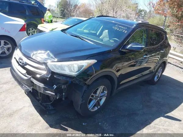 5NMZUDLB8HH031962 2017 HYUNDAI SANTA FE - Image 2