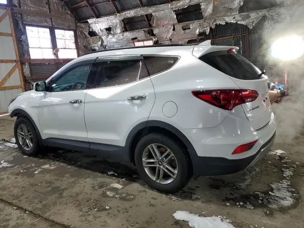 5NMZUDLB8JH053658 2018 HYUNDAI SANTA FE - Image 2