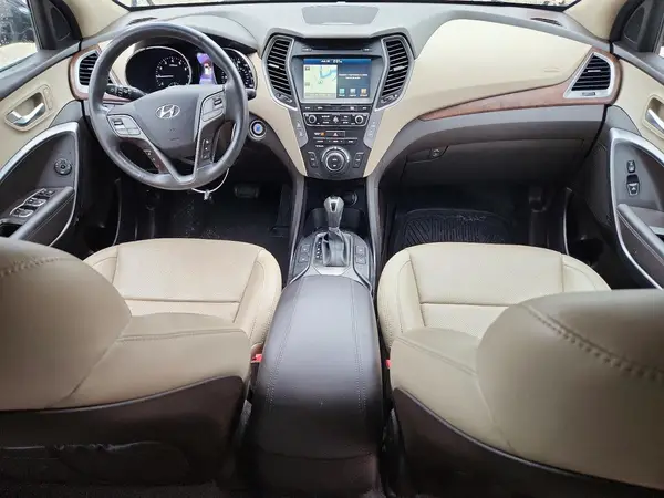 5NMZUDLB8JH100977 2018 HYUNDAI SANTA FE - Image 8