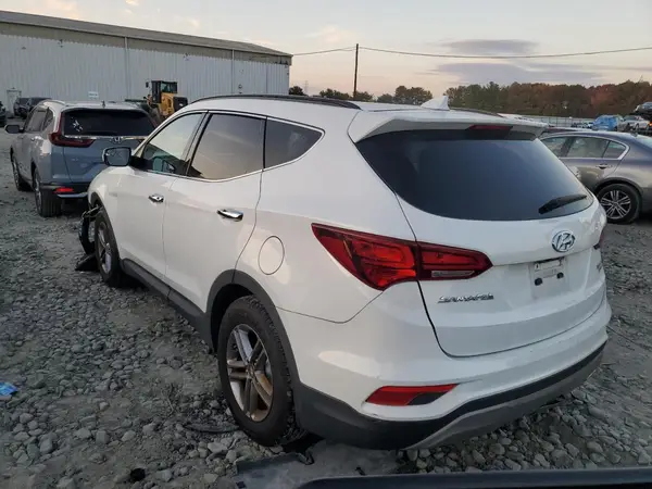 5NMZUDLB9HH016404 2017 HYUNDAI SANTA FE - Image 2