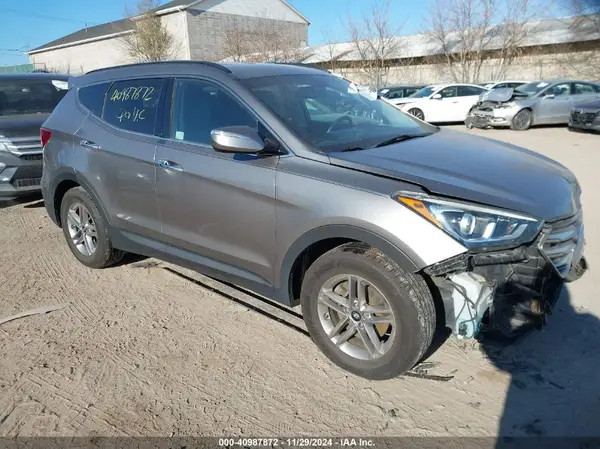 5NMZUDLB9HH031050 2017 HYUNDAI SANTA FE - Image 1