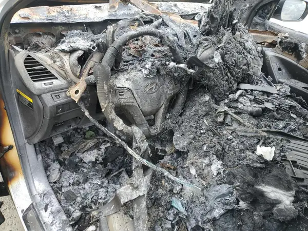 5NMZUDLB9HH042551 2017 HYUNDAI SANTA FE - Image 8