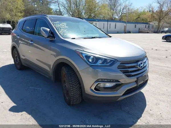 5NMZUDLB9HH045367 2017 HYUNDAI SANTA FE - Image 1