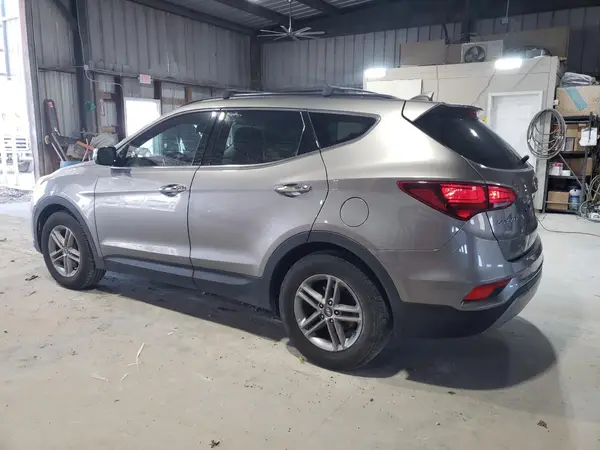 5NMZUDLB9JH077239 2018 HYUNDAI SANTA FE - Image 2