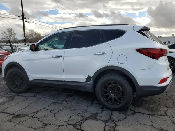 5NMZUDLB9JH096972 2018 HYUNDAI SANTA FE - Image 2
