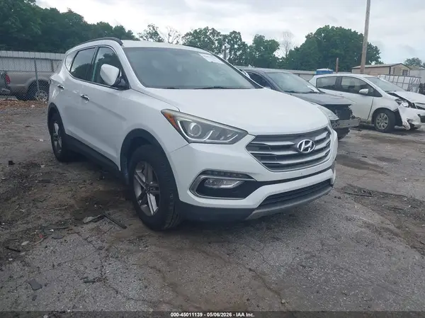 5NMZUDLBXHH007226 2017 HYUNDAI SANTA FE - Image 1