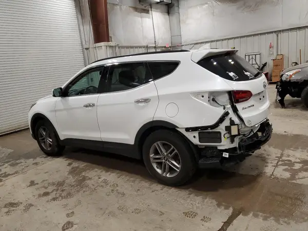5NMZUDLBXHH050917 2017 HYUNDAI SANTA FE - Image 2