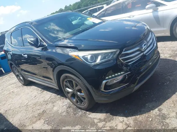 5NMZW4LA1HH052430 2017 HYUNDAI SANTA FE - Image 1