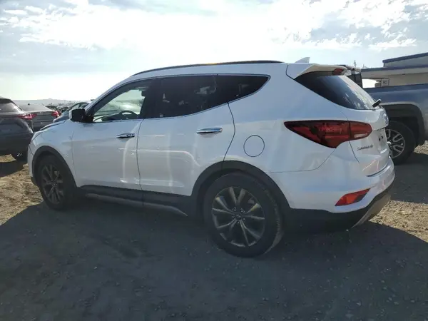 5NMZW4LA3HH041137 2017 HYUNDAI SANTA FE - Image 2