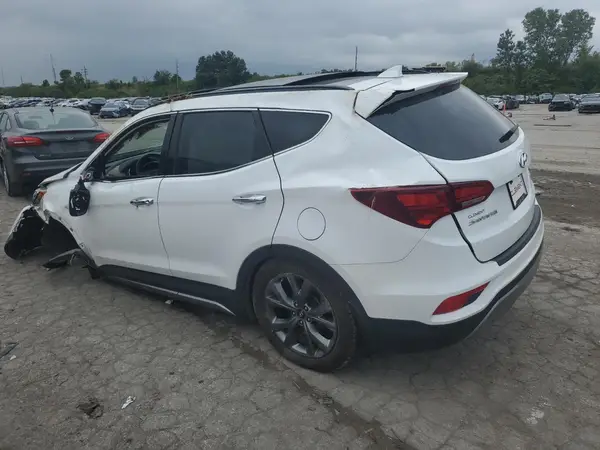 5NMZW4LA3HH042496 2017 HYUNDAI SANTA FE - Image 2