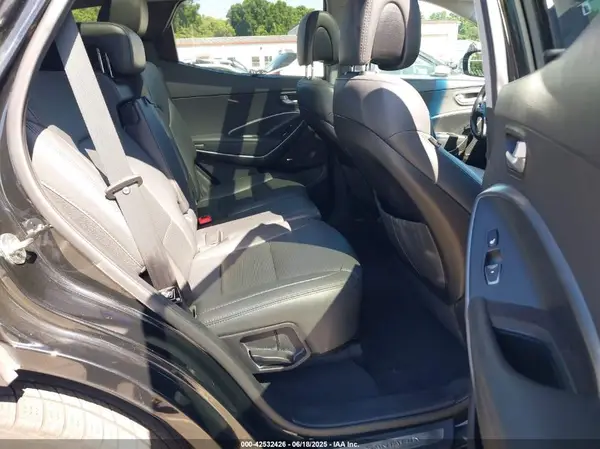5NMZW4LA4JH054307 2018 HYUNDAI SANTA FE - Image 8