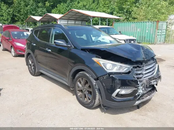 5NMZW4LA6HH047532 2017 HYUNDAI SANTA FE - Image 1