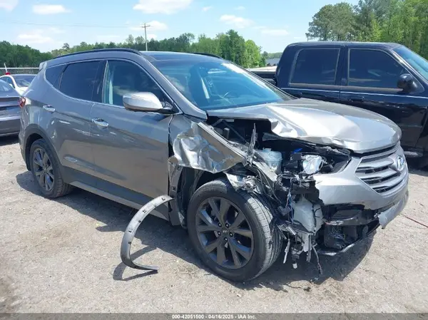 5NMZW4LA7HH047989 2017 HYUNDAI SANTA FE - Image 1