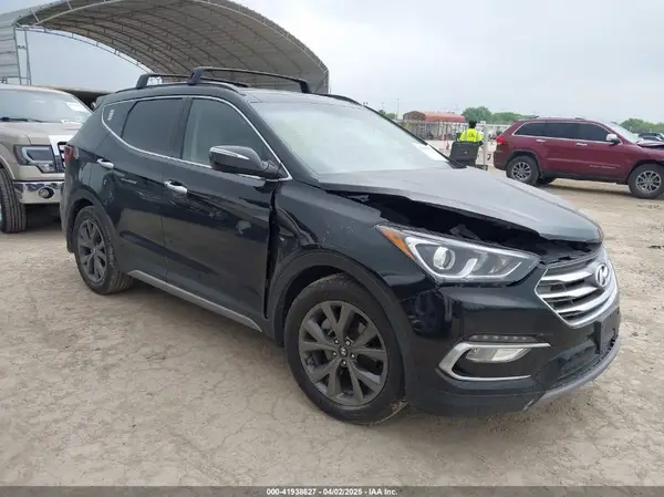 5NMZW4LA8JH085771 2018 HYUNDAI SANTA FE - Image 1