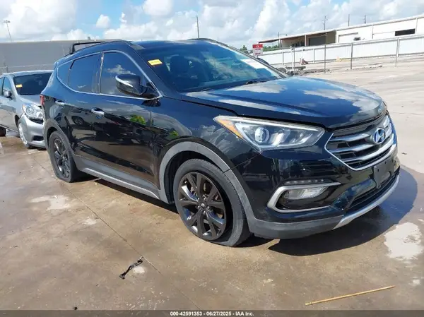 5NMZWDLA1HH039533 2017 HYUNDAI SANTA FE - Image 1