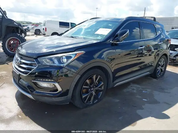 5NMZWDLA1HH039533 2017 HYUNDAI SANTA FE - Image 2
