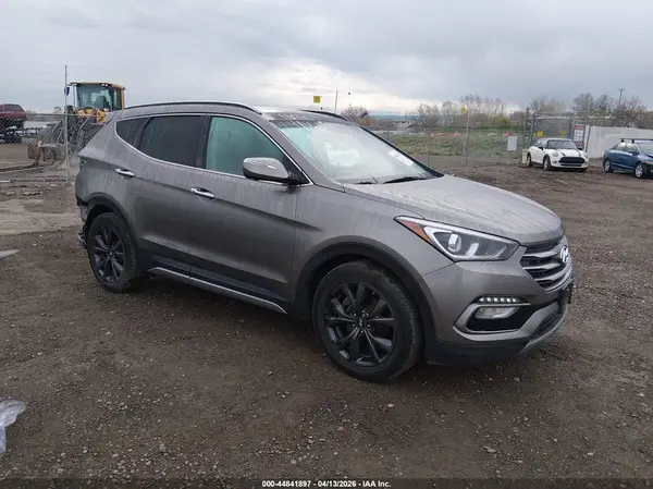 5NMZWDLA2JH087676 2018 HYUNDAI SANTA FE - Image 1