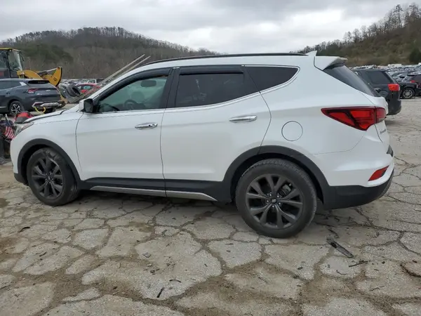 5NMZWDLA8JH068890 2018 HYUNDAI SANTA FE - Image 2