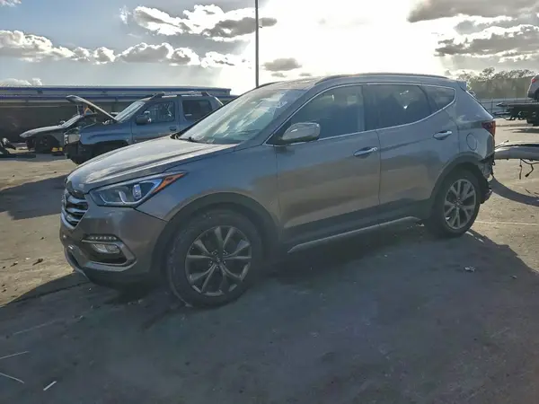 5NMZWDLAXHH042298 2017 HYUNDAI SANTA FE - Image 1
