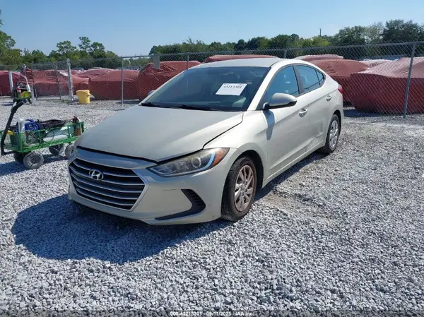 5NPD74LF0HH052974 2017 HYUNDAI ELANTRA - Image 2