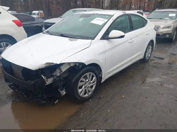 5NPD74LF0HH066079 2017 HYUNDAI ELANTRA - Image 2