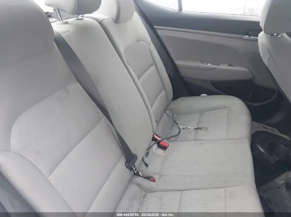 5NPD74LF0HH066079 2017 HYUNDAI ELANTRA - Image 8