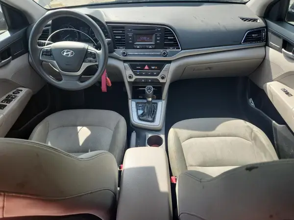5NPD74LF0HH069192 2017 HYUNDAI ELANTRA - Image 8