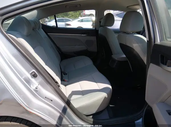 5NPD74LF0HH071217 2017 HYUNDAI ELANTRA - Image 8