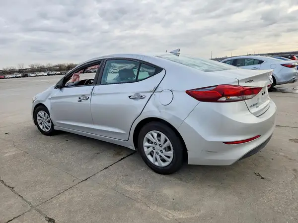 5NPD74LF0HH077454 2017 HYUNDAI ELANTRA - Image 2
