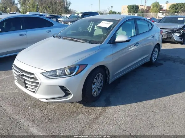 5NPD74LF0HH084968 2017 HYUNDAI ELANTRA - Image 2