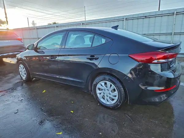 5NPD74LF0HH087062 2017 HYUNDAI ELANTRA - Image 2