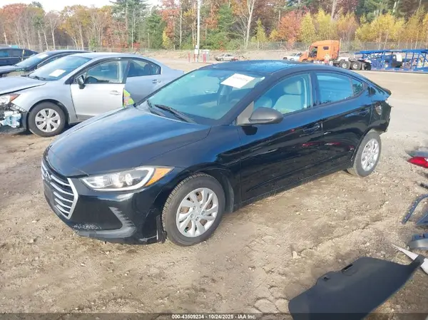 5NPD74LF0HH088163 2017 HYUNDAI ELANTRA - Image 2