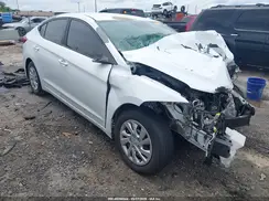 5NPD74LF0HH088406 2017 HYUNDAI ELANTRA