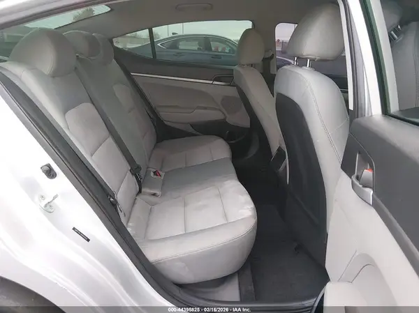 5NPD74LF0HH093203 2017 HYUNDAI ELANTRA - Image 8