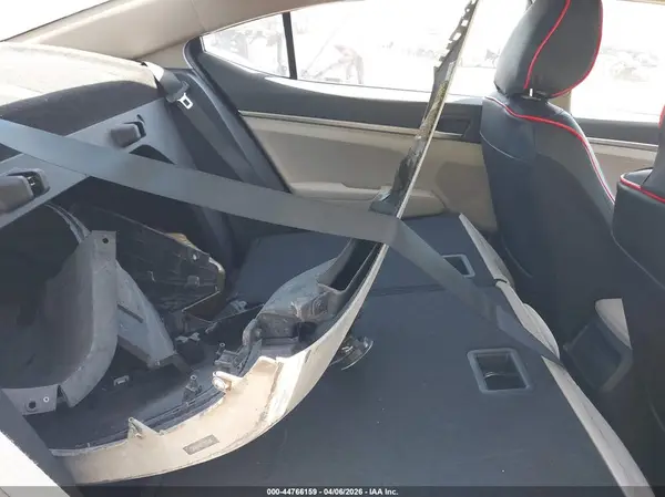 5NPD74LF0HH099857 2017 HYUNDAI ELANTRA - Image 8