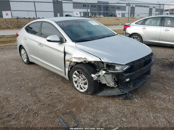 5NPD74LF0HH126443 2017 HYUNDAI ELANTRA - Image 1