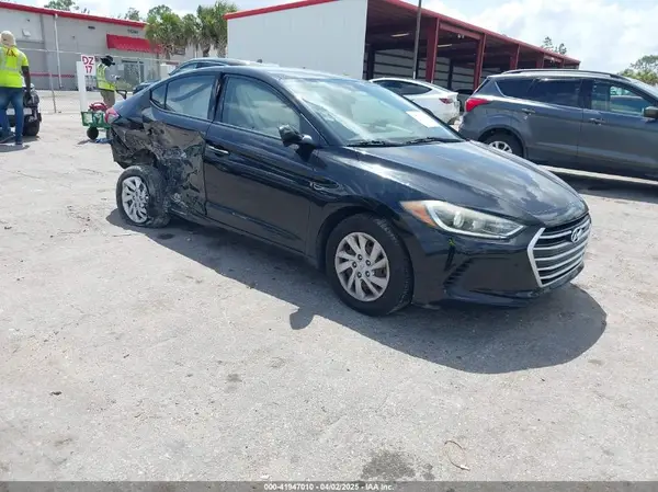 5NPD74LF0HH133831 2017 HYUNDAI ELANTRA - Image 1