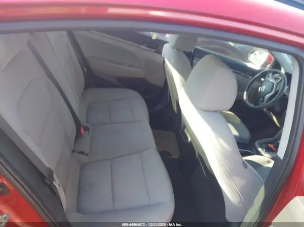 5NPD74LF0HH139452 2017 HYUNDAI ELANTRA - Image 8