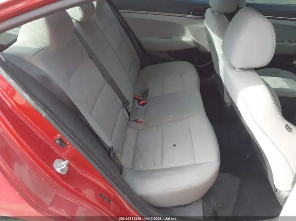 5NPD74LF0HH142822 2017 HYUNDAI ELANTRA - Image 8